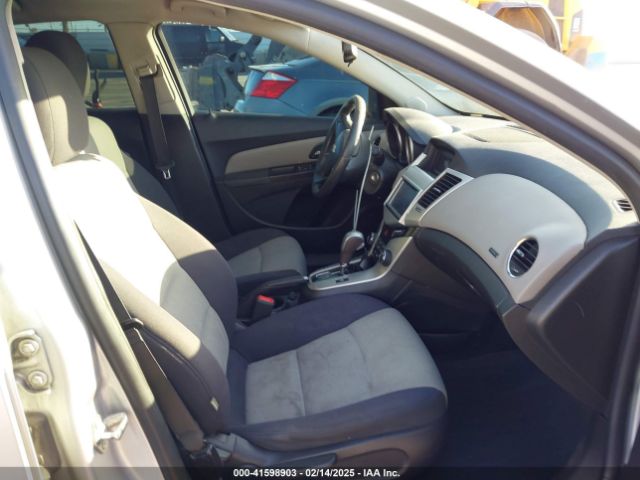 1G1PA5SGXF7115751 Chevrolet Cruze Ls Auto