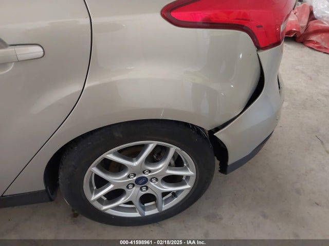 1FADP3K21FL224467 Ford 2015
