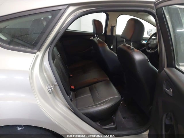 1FADP3K21FL224467 Ford 2015