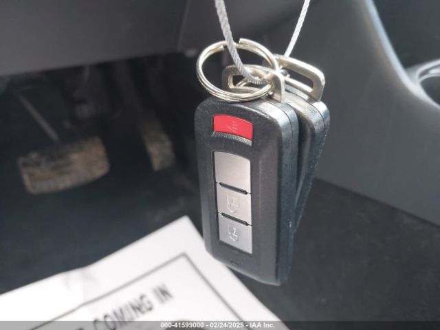 2016 MITSUBISHI OUTLANDER JA4AZ3A32GZ064867 Photo 10