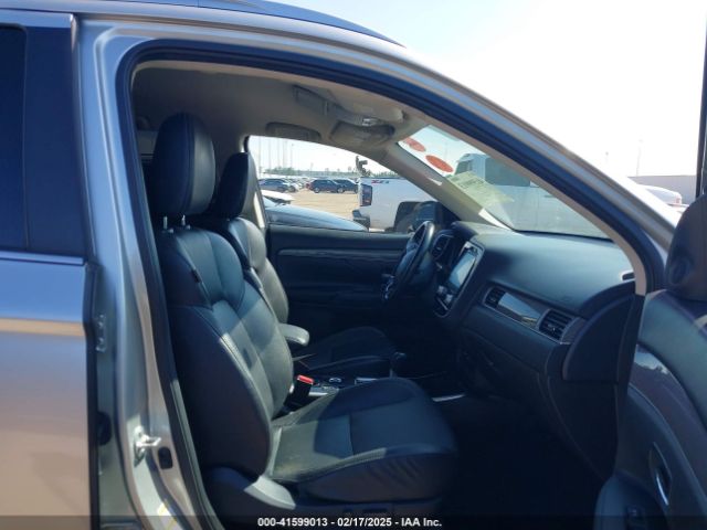 JA4AZ3A38LZ024741 Mitsubishi Outlander Es 2.4 S-awc