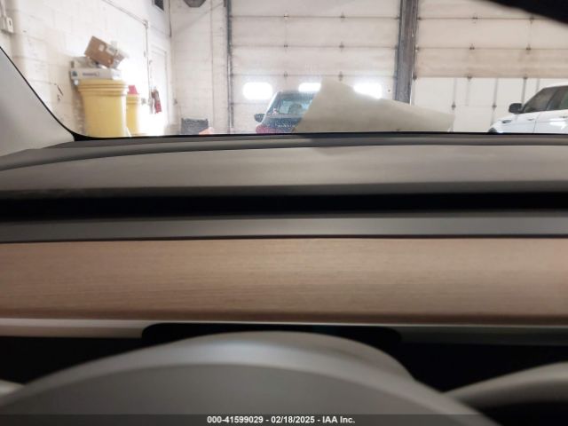 2021 TESLA MODEL Y 5YJYGDEE2MF185945 Photo 6