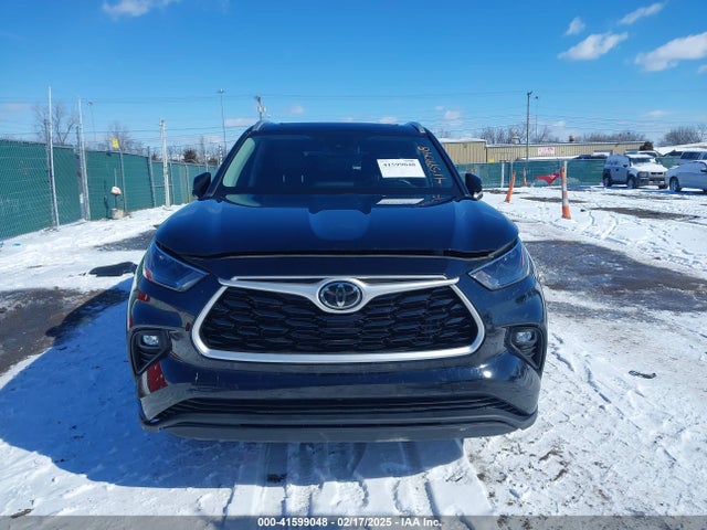 Toyota Highlander Xle 2023 5TDKDRBH8PS042797 Image 13