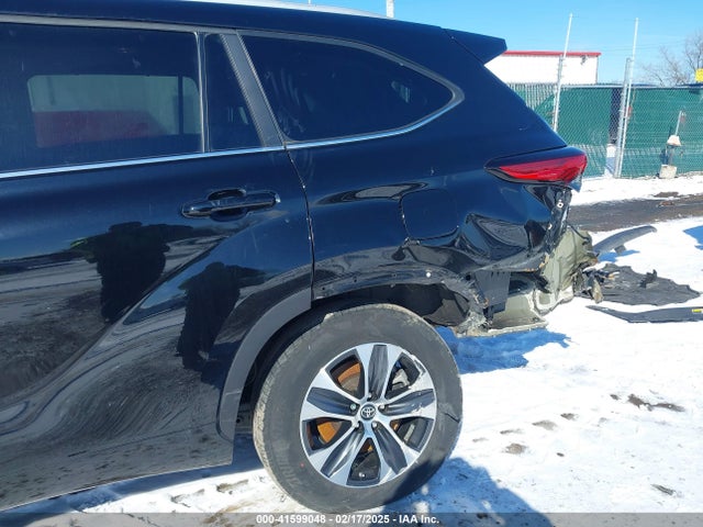 Toyota Highlander Xle 2023 5TDKDRBH8PS042797 Image 6