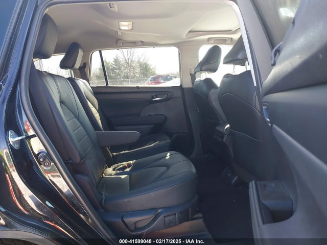 Toyota Highlander Xle 2023 5TDKDRBH8PS042797 Image 8