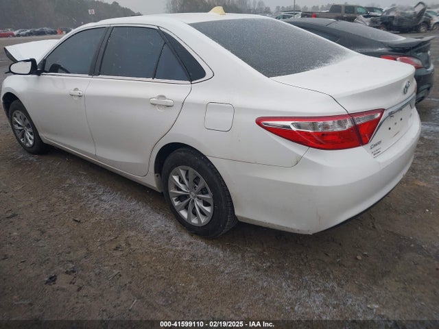 Toyota CAMRY LE 2017 4T1BF1FKXHU731265 Image 3