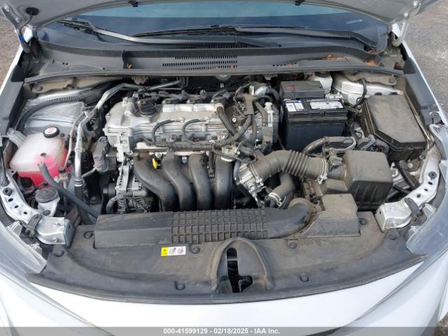 5YFEPMAE6NP324392 Toyota COROLLA LE