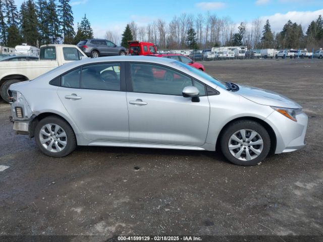 5YFEPMAE6NP324392 Toyota COROLLA LE