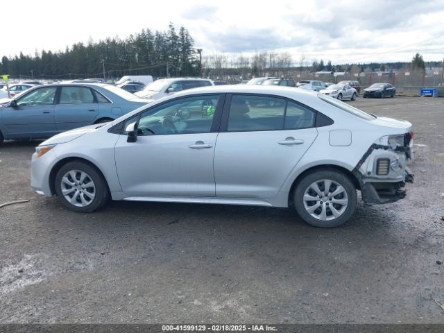 5YFEPMAE6NP324392 Toyota COROLLA LE
