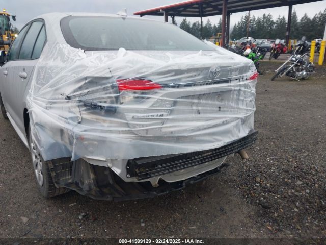 5YFEPMAE6NP324392 Toyota COROLLA LE