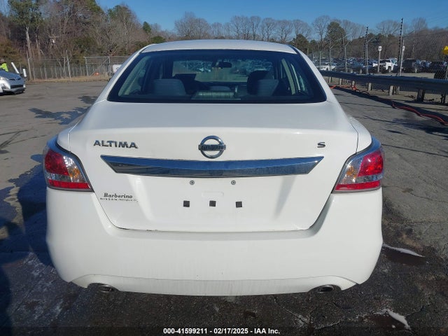 Nissan Altima 2.5 S 2015 1N4AL3AP8FC290977 Image 16