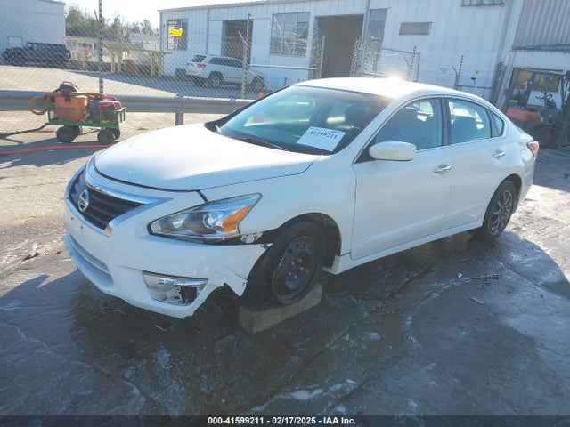 Nissan Altima 2.5 S 2015 1N4AL3AP8FC290977 Image 2