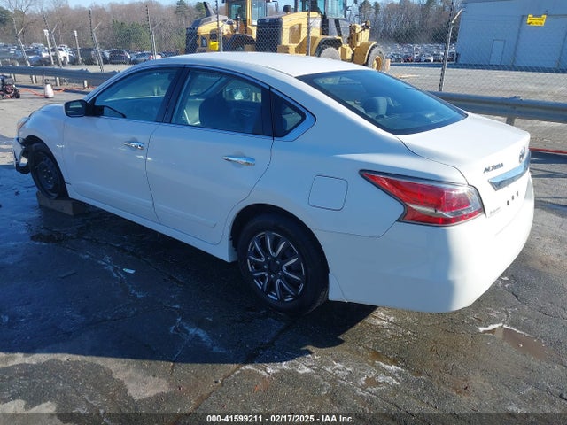 Nissan Altima 2.5 S 2015 1N4AL3AP8FC290977 Image 3