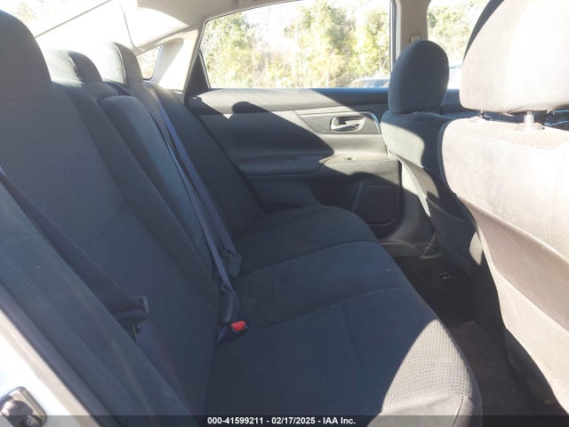 Nissan Altima 2.5 S 2015 1N4AL3AP8FC290977 Image 8