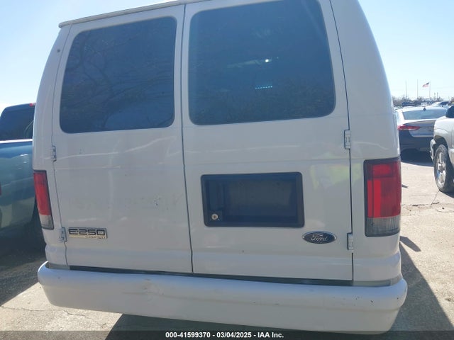 Ford E-250 Commercial 2014 1FTNE2EWXEDA65535 Image 15