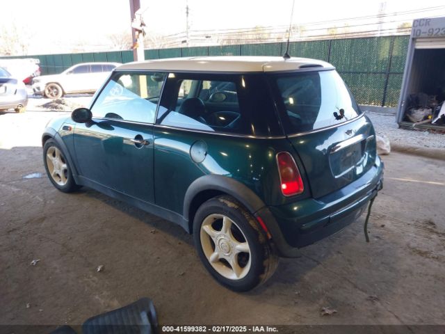 2002 MINI COOPER WMWRC33472TC34913 Photo 2