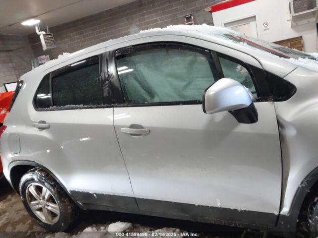 3GNCJKSB4LL338360 Chevrolet Trax Fwd Ls