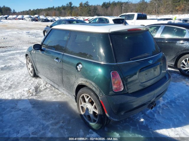 2003 MINI COOPER S WMWRE33473TD72981 Photo 2