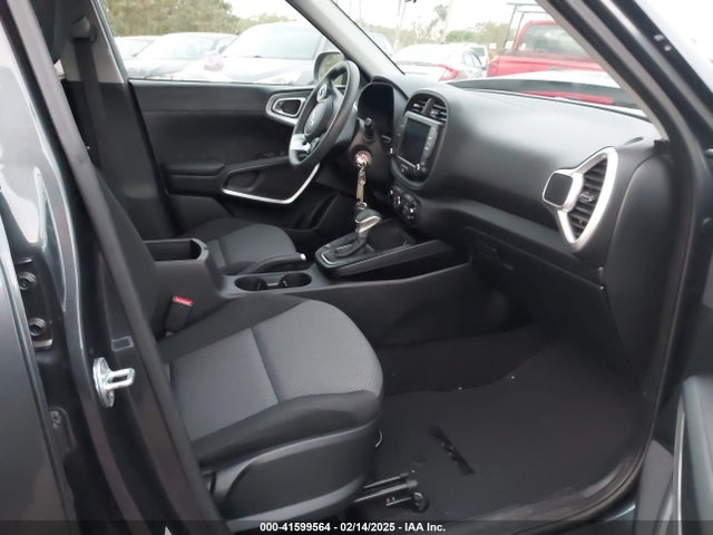 KNDJ23AU2N7836750 KIA SOUL LX