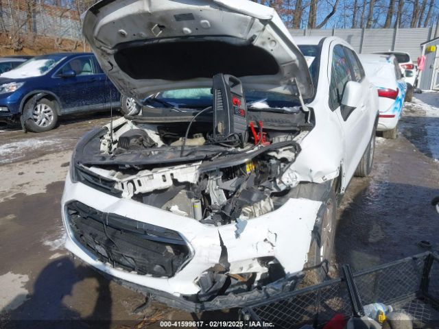 3GNCJNSB3HL286437 Chevrolet TRAX LS