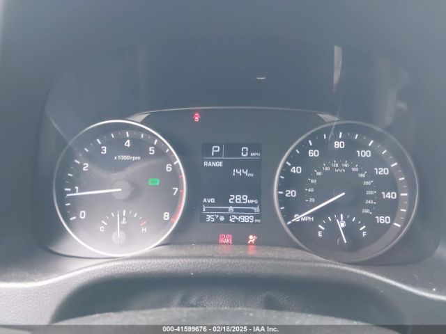 5NPD74LF9JH356083 Hyundai ELANTRA SE