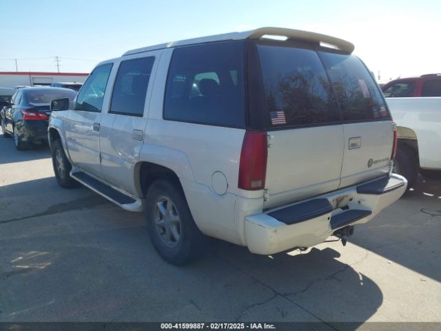 2000 CADILLAC ESCALADE 1GYEK13R9YR149637 Photo 2