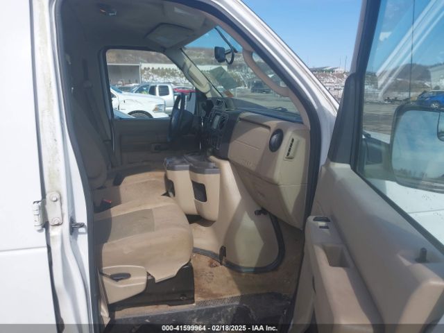 1FBNE3BL2EDB06549 Ford E-350 Super Duty Xlt