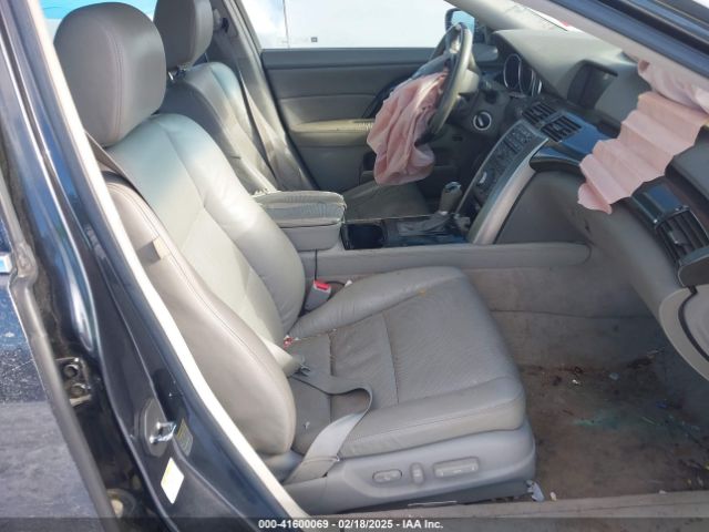 2011 ACURA RL JH4KB2F63BC000889 Photo 4