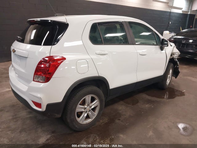 Chevrolet TRAX LS 2017 KL7CJNSB8HB101418 Image 4