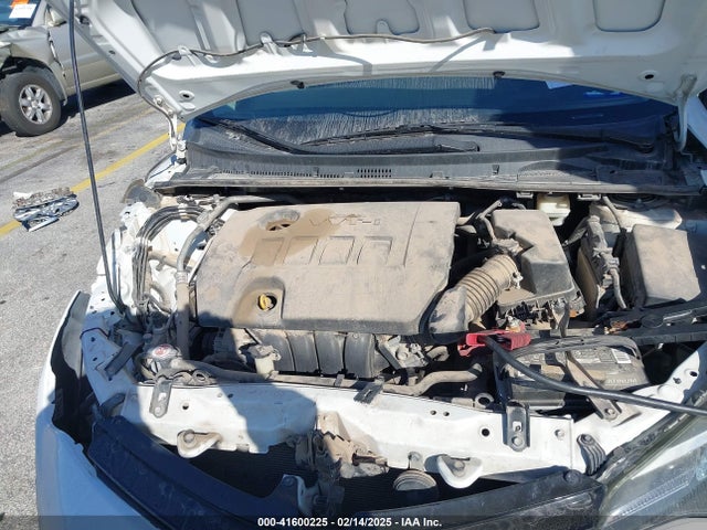 Toyota COROLLA LE 2018 5YFBURHE6JP822567 Image 10