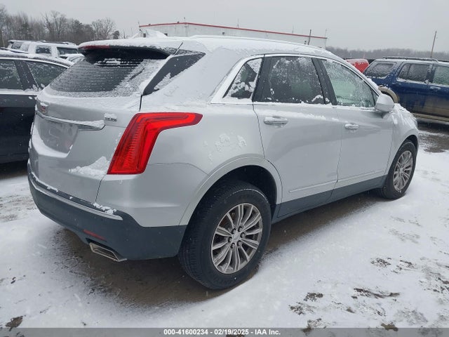 2017 CADILLAC XT5 1GYKNDRS6HZ247580 Photo 3