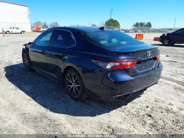 4T1T11AK8MU565395 Toyota CAMRY SE