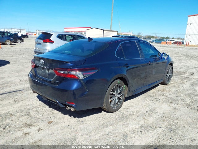 4T1T11AK8MU565395 Toyota CAMRY SE