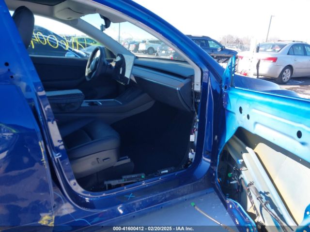 7SAYGDEE8NF429571 Tesla Model Y Long Range Dual Motor All-wheel Drive