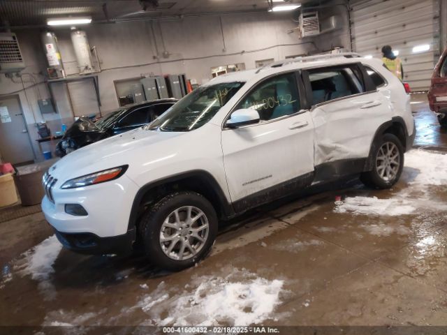1C4PJLCS9HW650514 Jeep Cherokee Latitude Fwd