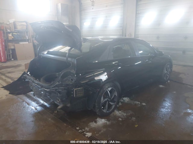 Hyundai ELANTRA SEL 2023 5NPLS4AG8PH102623 Image 4