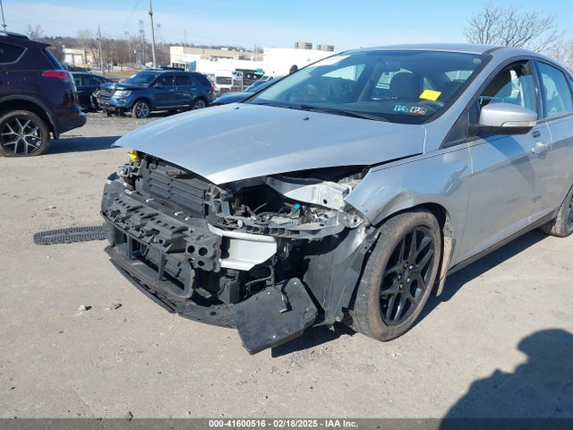 Ford FOCUS SE 2016 1FADP3FE0GL300458 Image 12