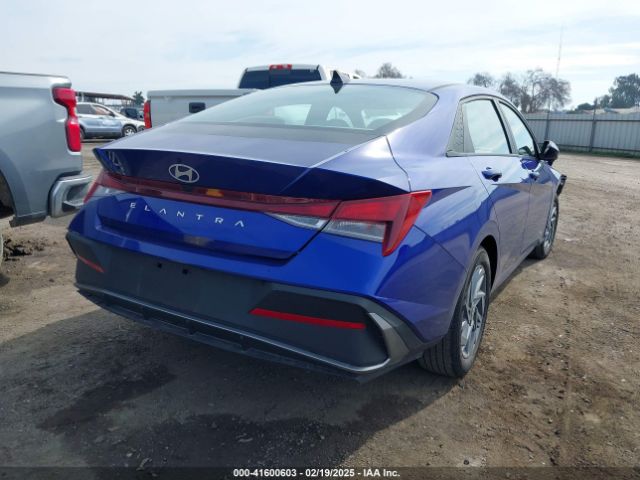 KMHLM4DGXRU820751 Hyundai ELANTRA SEL