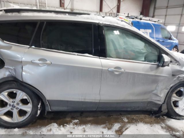 1FMCU9GXXGUB50673 Ford ESCAPE SE