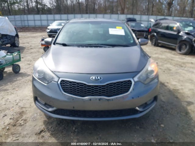 KNAFX4A8XG5526812 KIA FORTE EX