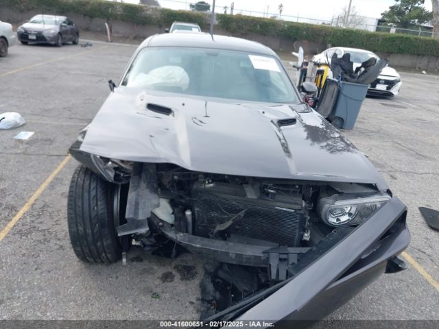 2C3CDYBT1EH306364 Dodge Challenger R/t