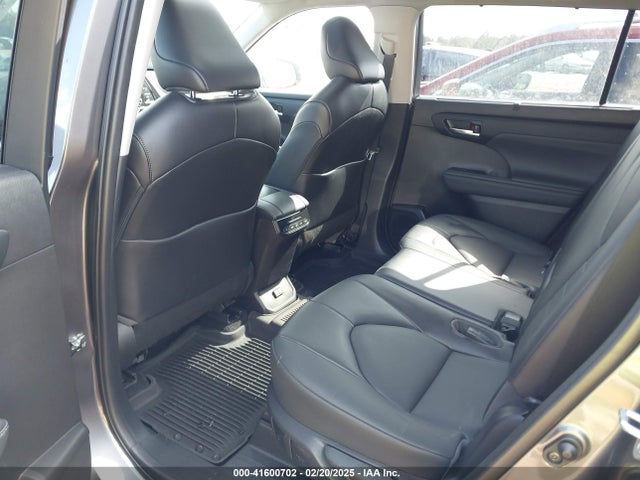 5TDGZRAH3MS537395 Toyota Highlander Xle