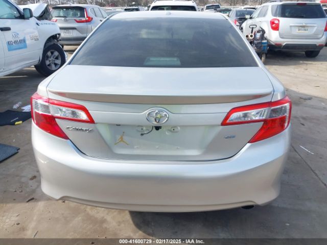 4T1BF1FK1EU852441 Toyota CAMRY SE