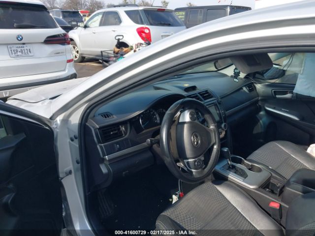 4T1BF1FK1EU852441 Toyota CAMRY SE