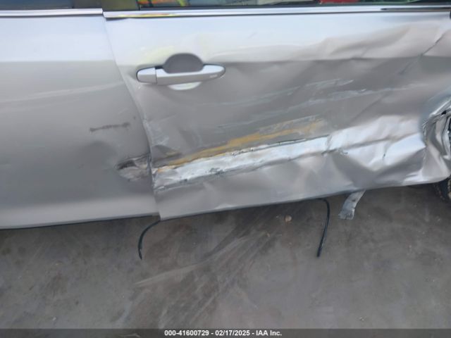 4T1BF1FK1EU852441 Toyota CAMRY SE