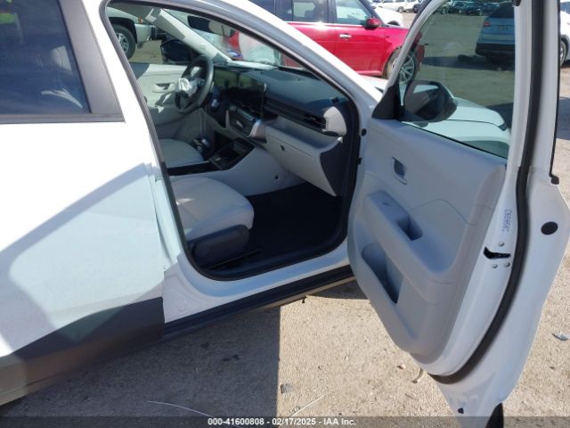 KM8HC3AB8RU104930 Hyundai Kona Sel