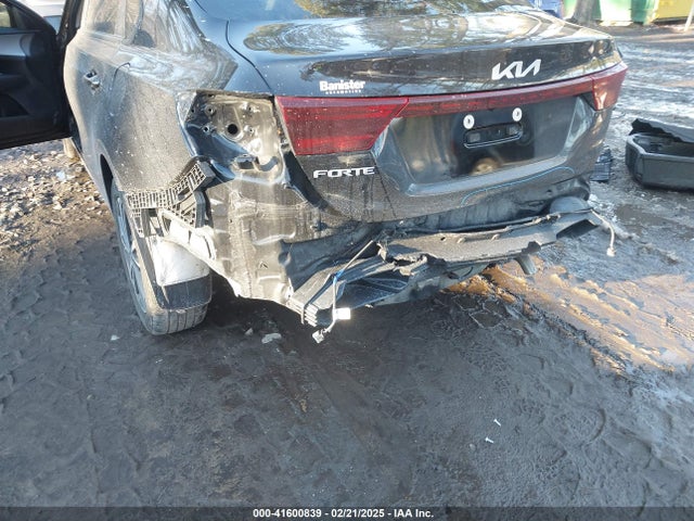 3KPF24AD3PE519476 KIA Forte Lxs