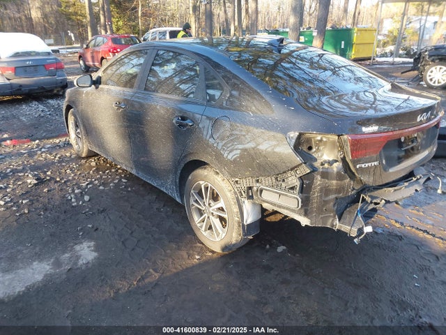 3KPF24AD3PE519476 KIA Forte Lxs