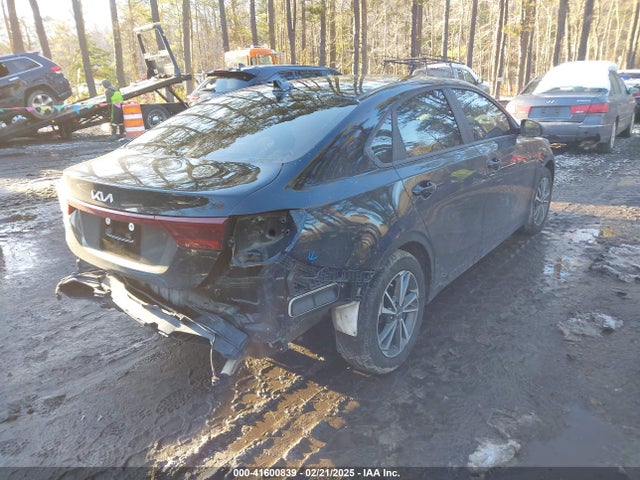 3KPF24AD3PE519476 KIA Forte Lxs