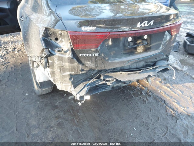 3KPF24AD3PE519476 KIA Forte Lxs